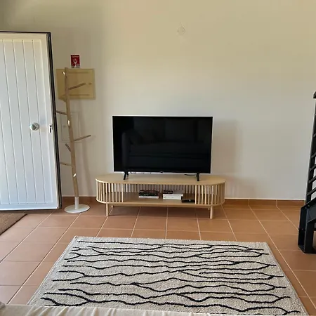 Апартаменты Casal Dos Mochos Собрал-ди-Монти-Аграсу